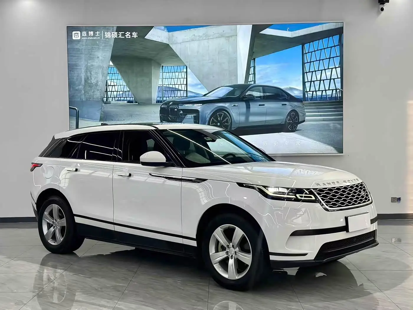 Land Rover Range Rover Velar 2018 — Photo 3/9
