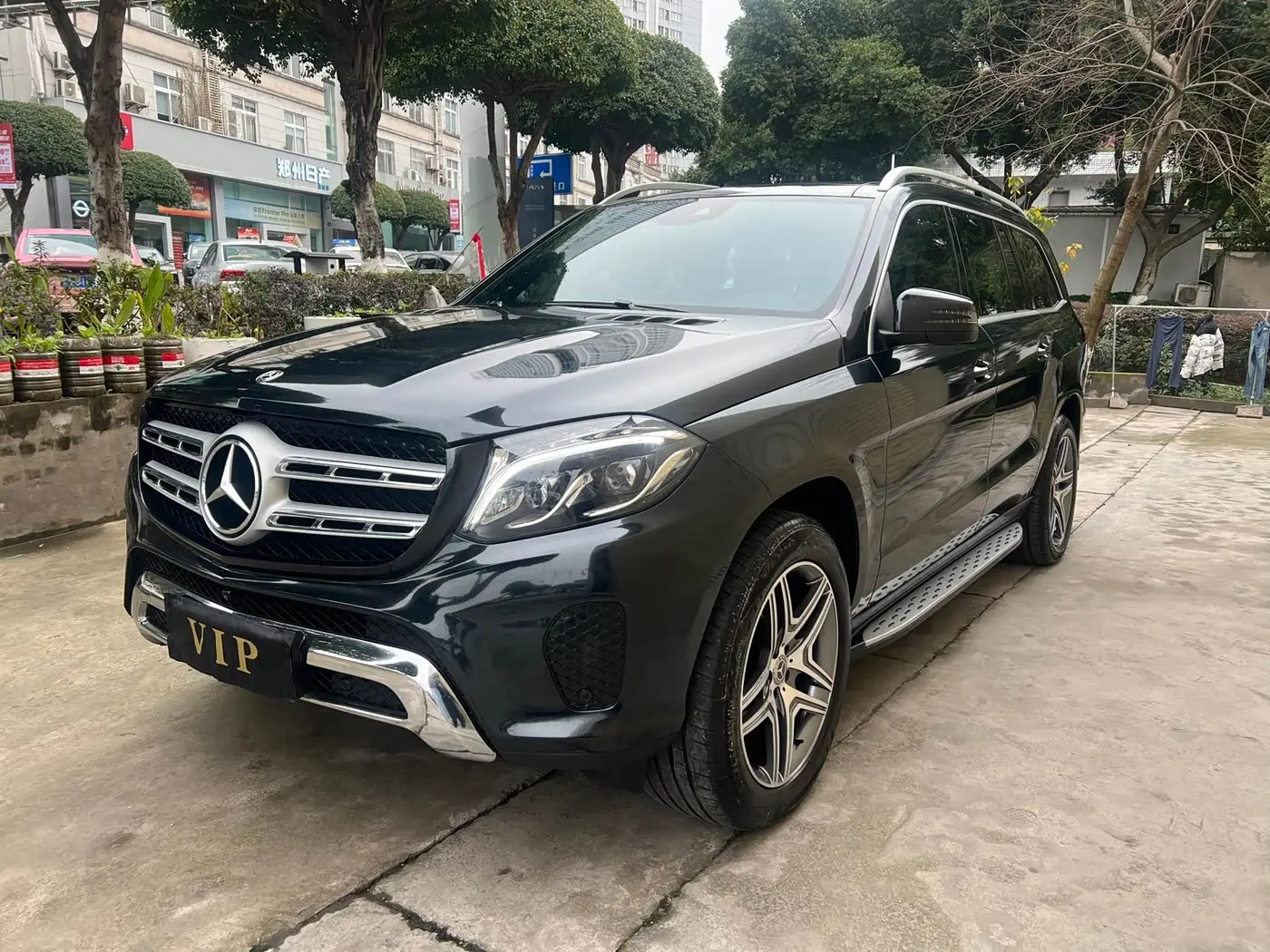 Mercedes-Benz GLS 2019 — Photo 4/17