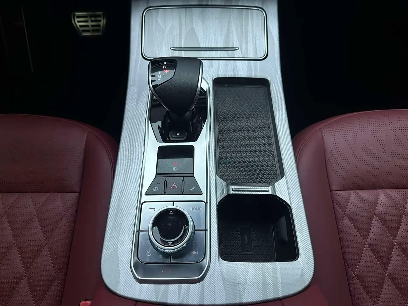 Jetour X70 PLUS 2023 — Фото 14/20