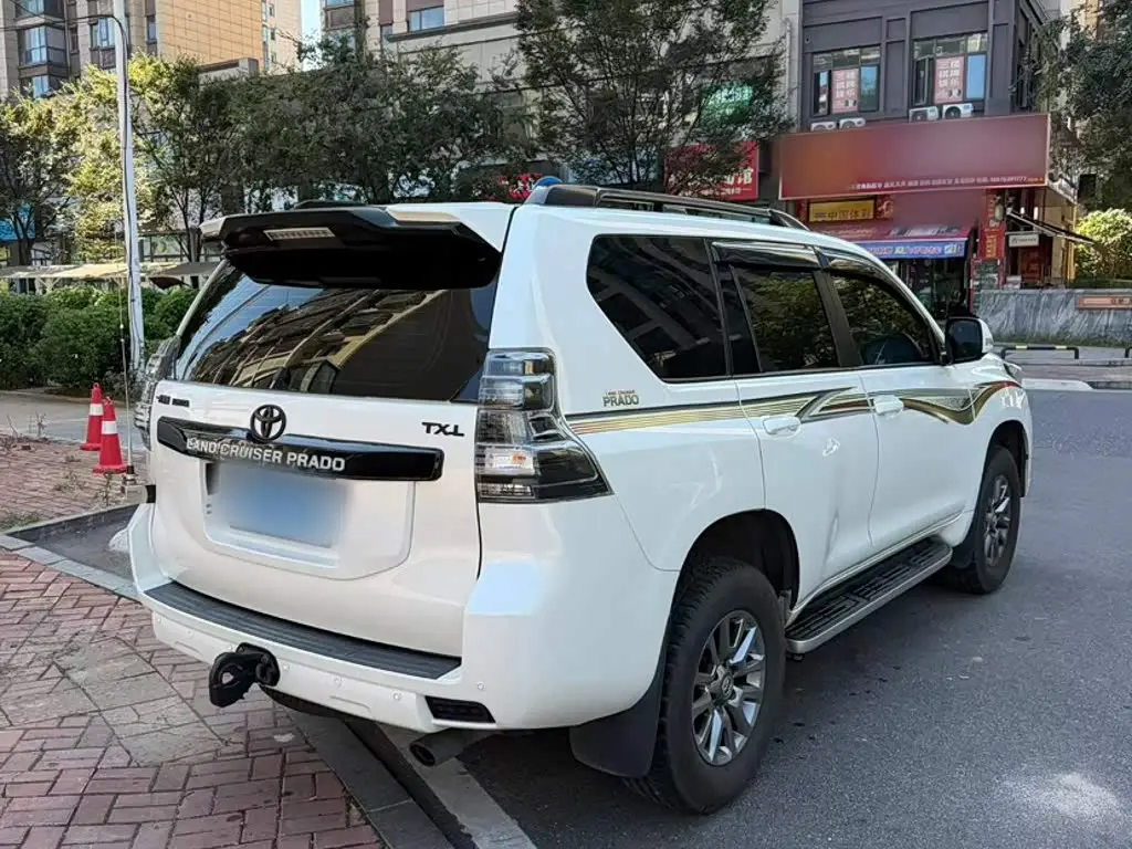Toyota Prado 2016 — Şəkil 6/10