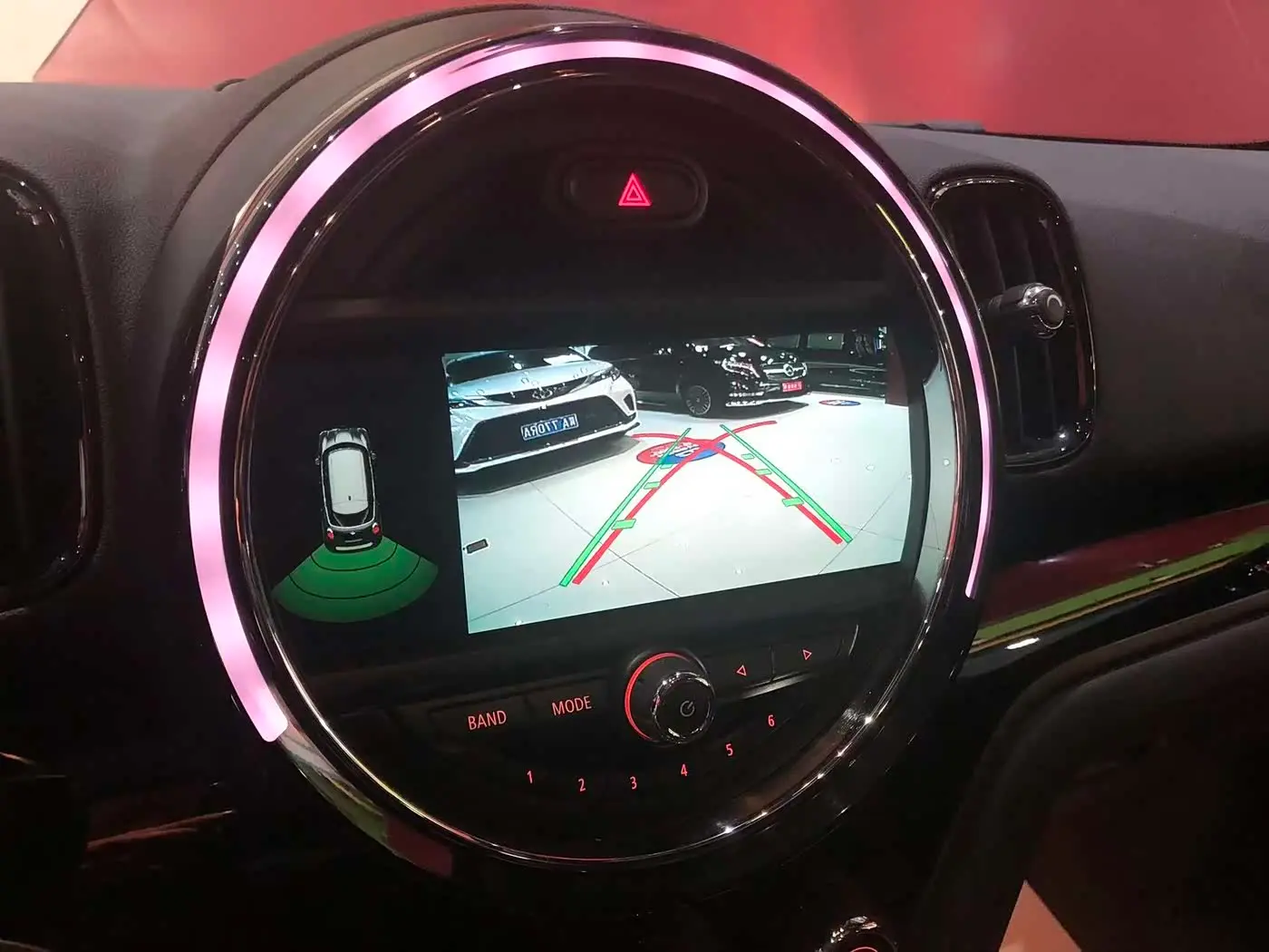 MINI COUNTRYMAN 2019 — Photo 6/11