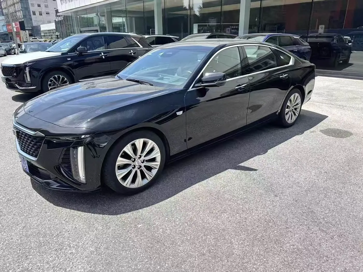 Cadillac CT6 2023 — Şəkil 1/1