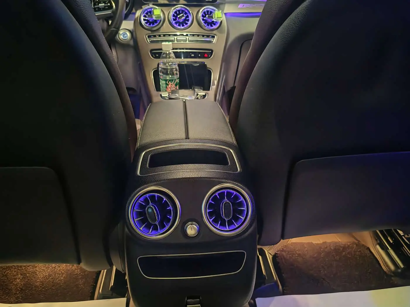 Mercedes-Benz GLC 2020 — Photo 19/20