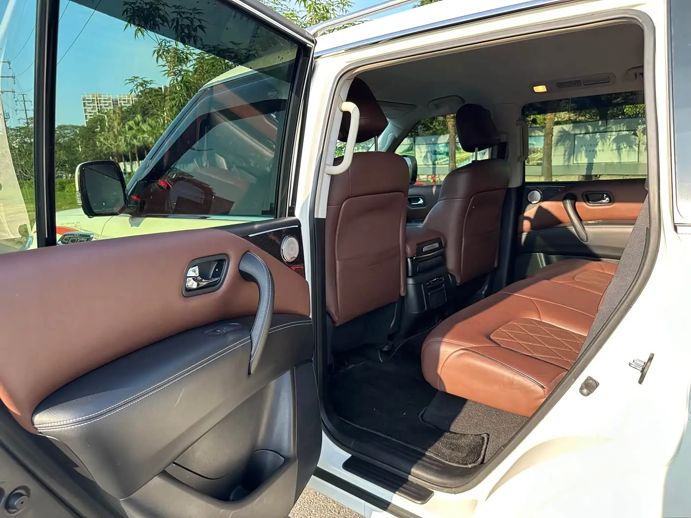 Nissan Patrol 2019 — Фото 12/19