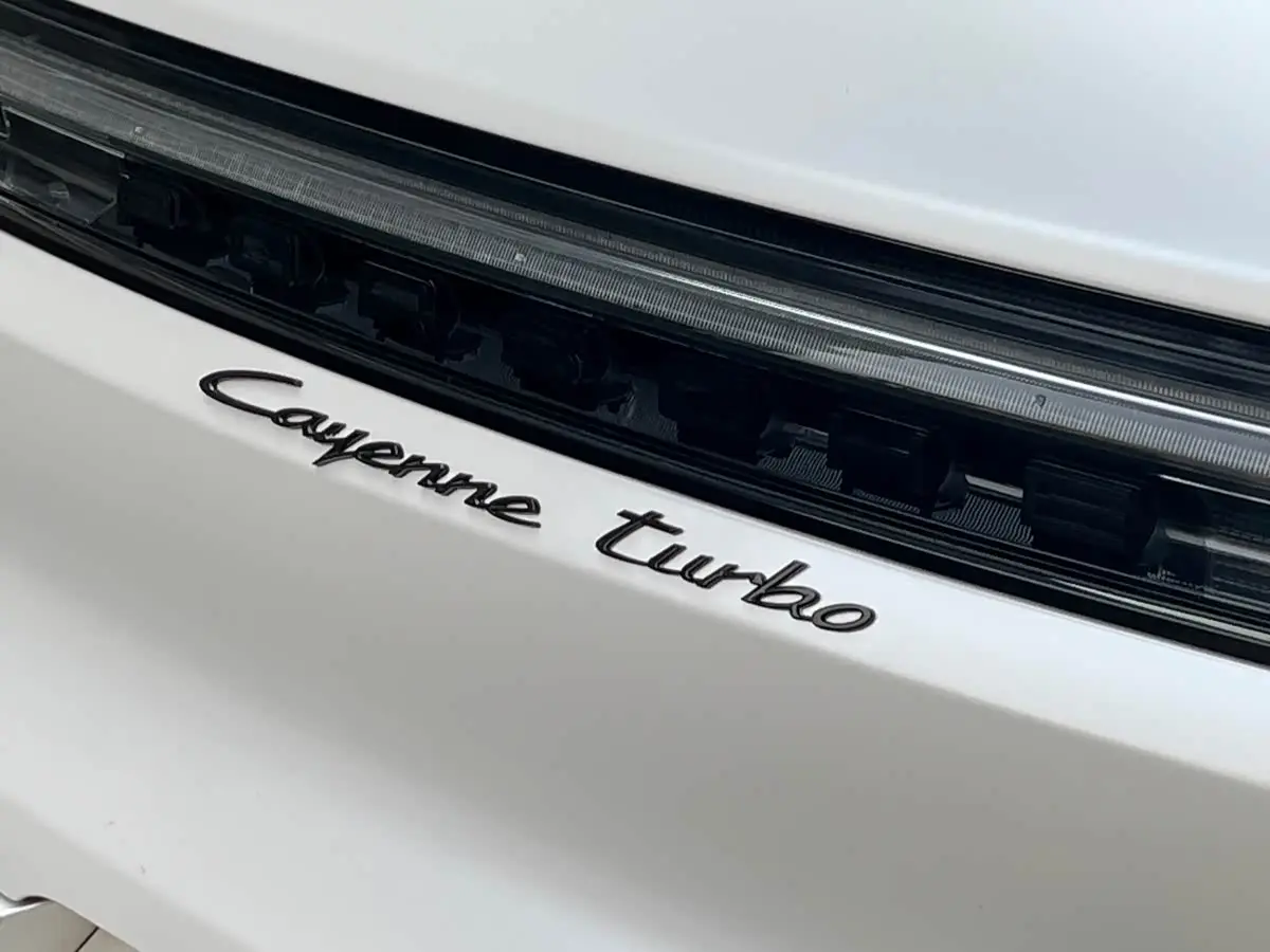Porsche Cayenne 2013 — Фото 14/14