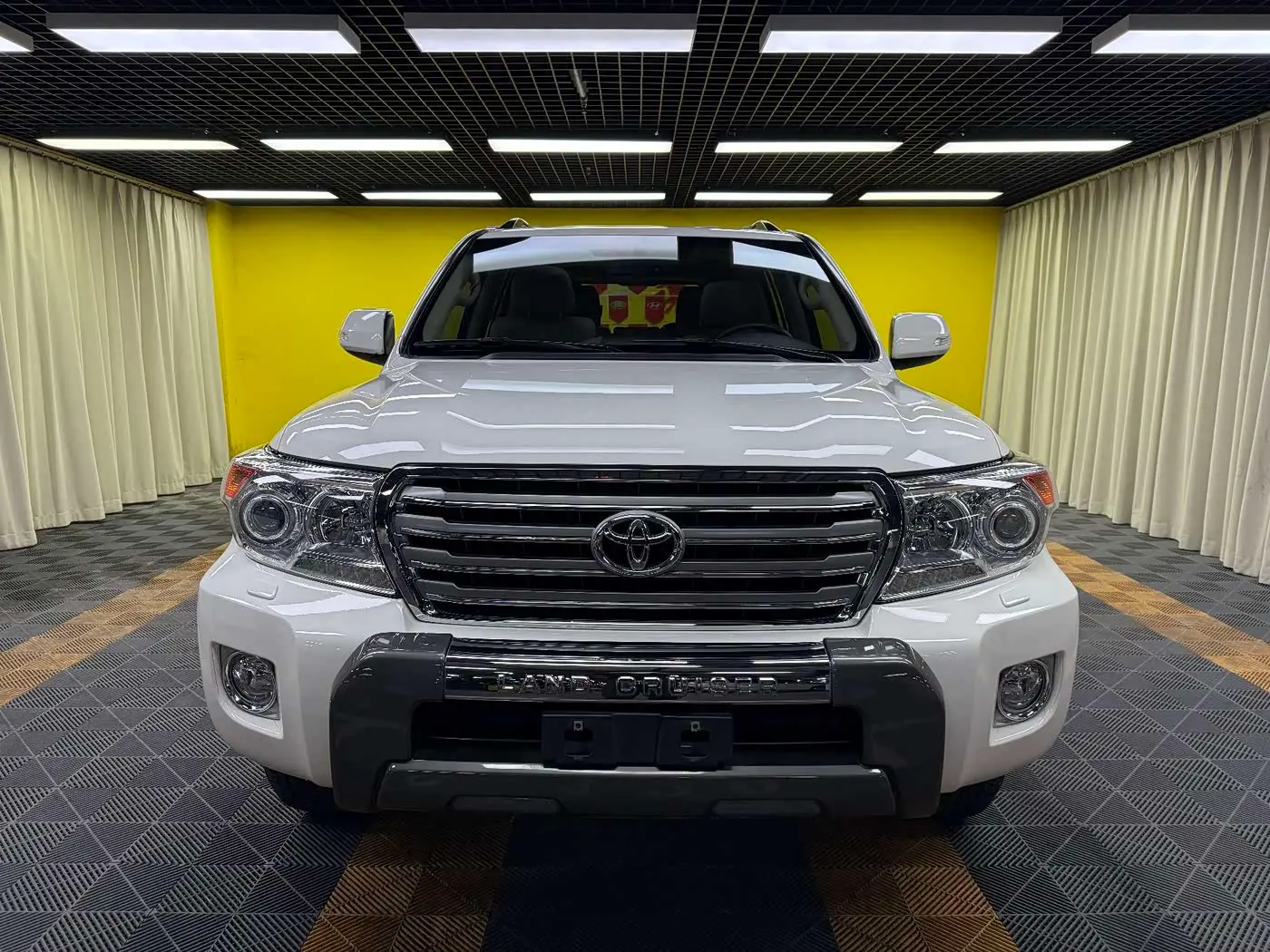 Toyota Land Cruiser 2014 — Фото 2/20