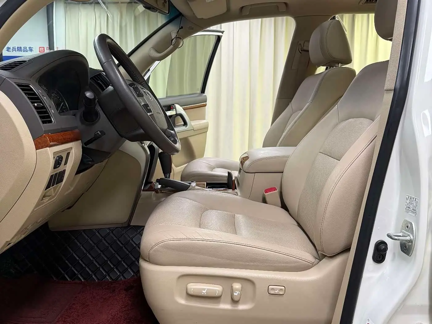 Toyota Land Cruiser 2014 — Фото 20/20