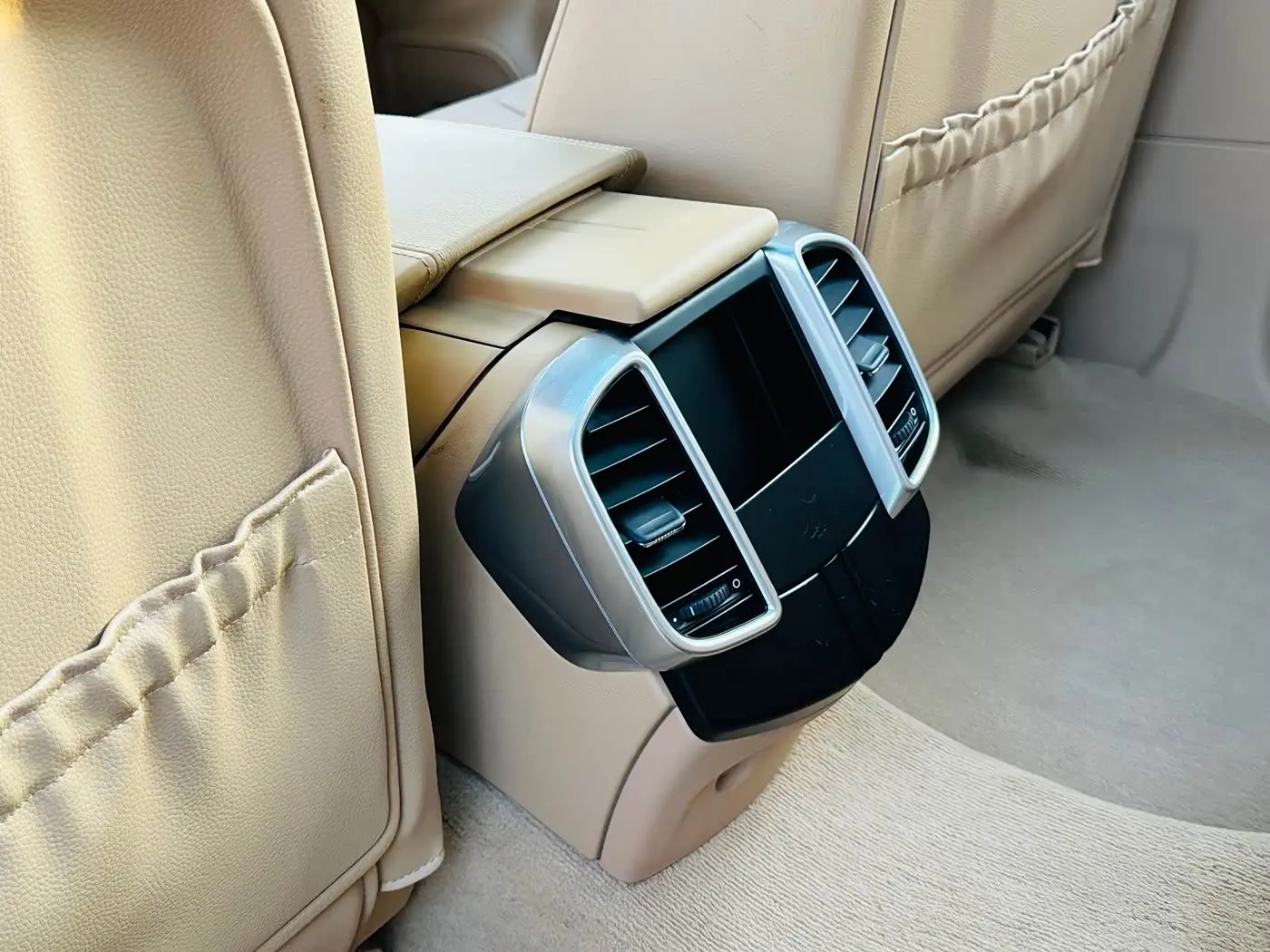 Porsche Cayenne 2017 — Photo 16/20