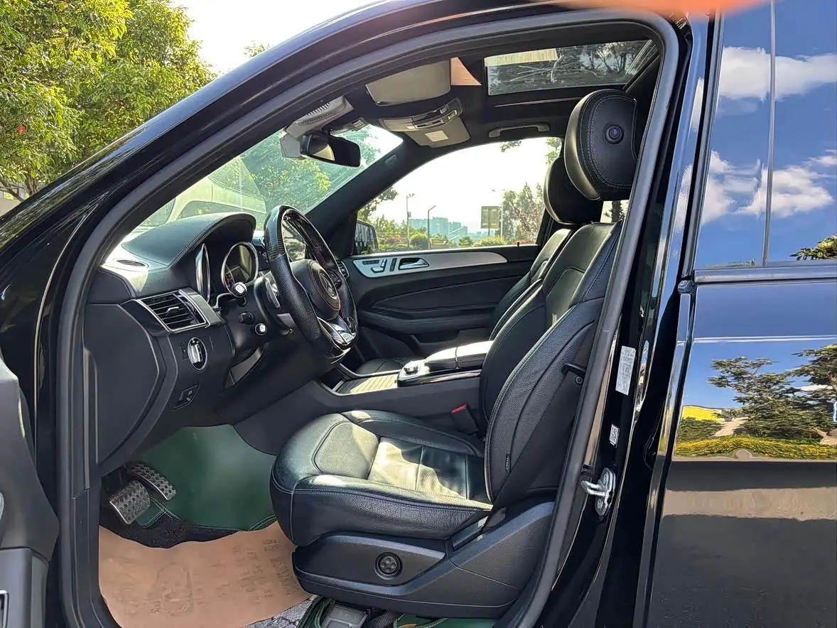 Mercedes-Benz GLE AMG 2018 — Фото 10/20
