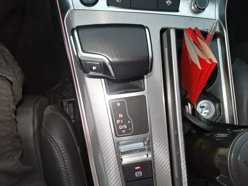 Audi A6L 2021 — Photo 18/19