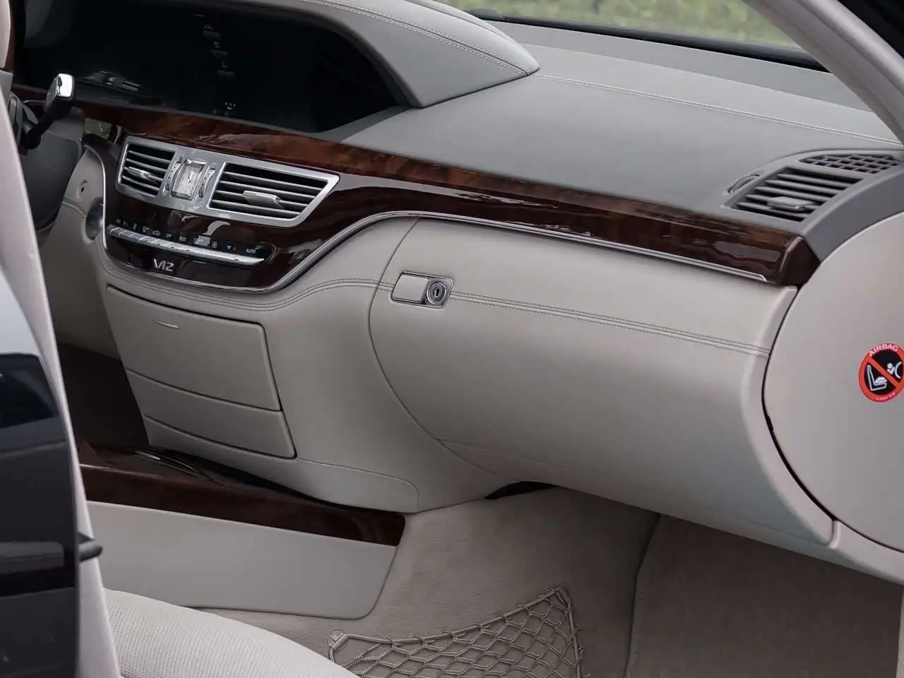 Mercedes-Benz S-Class 2014 — Photo 15/20