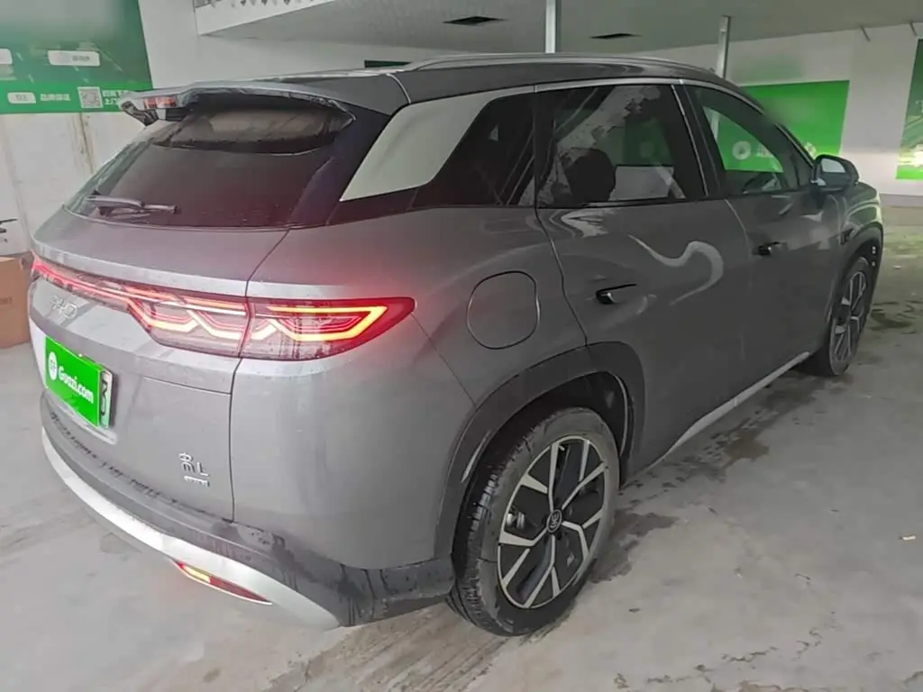 BYD Song L DM-i 2025 — Photo 7/20