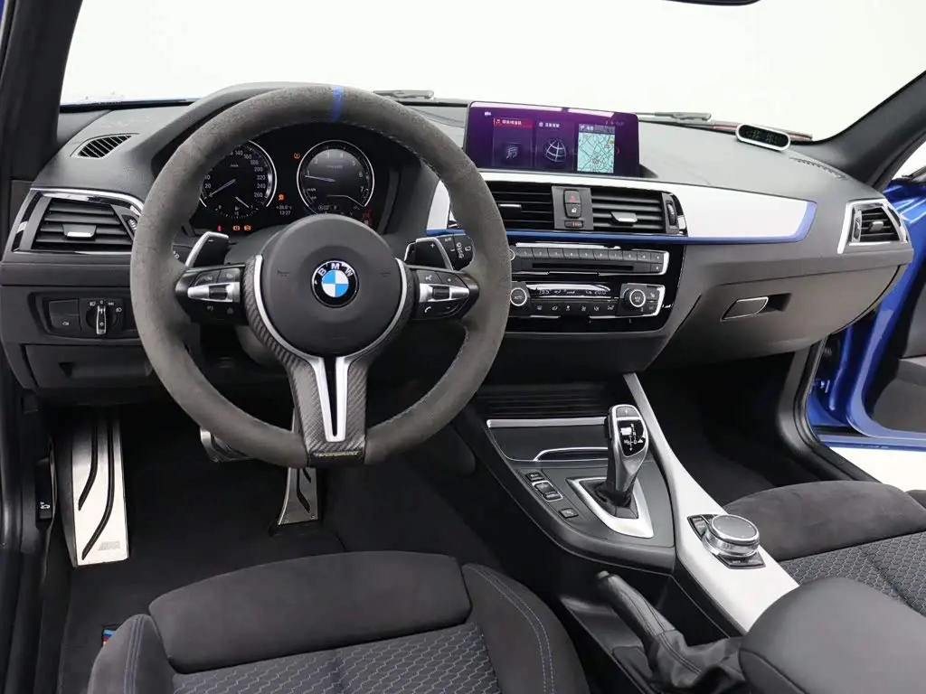BMW 1 Series 2017 — Фото 9/20