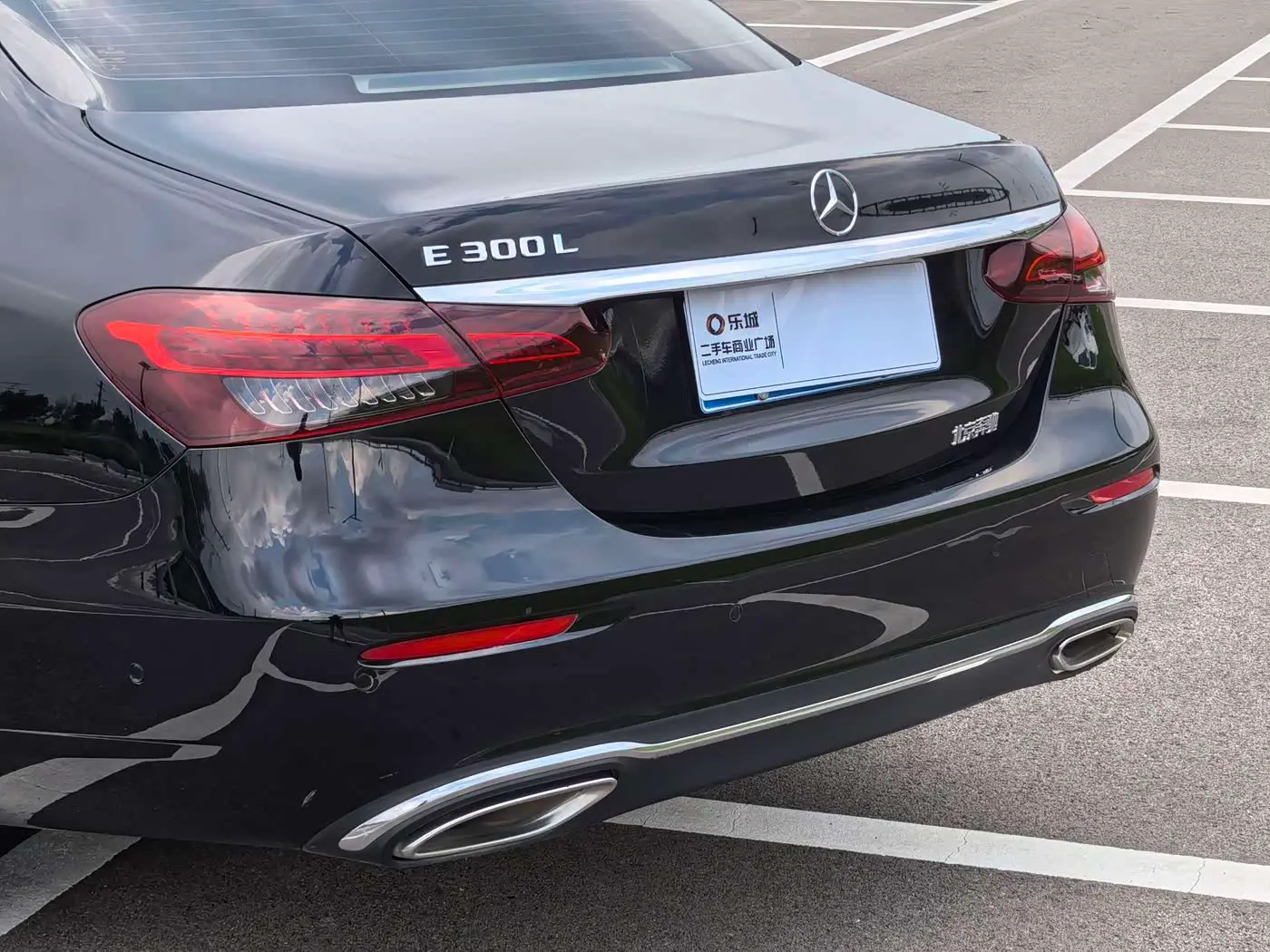 Mercedes-Benz E-Class 2021 — Фото 17/18