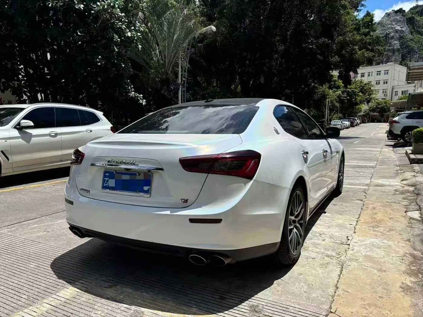 Maserati Ghibli 2015 — ფოტო 4/8