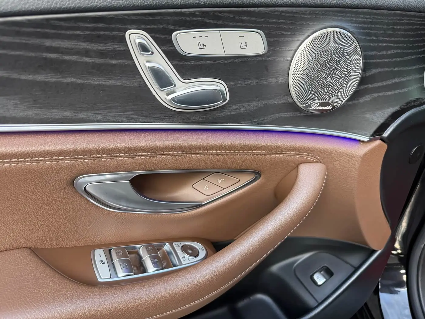 Mercedes-Benz E-Class 2022 — Фото 14/20