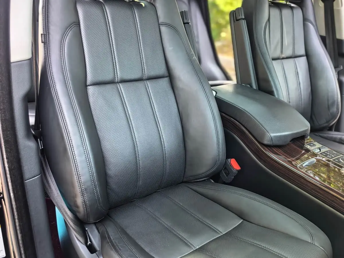 Land Rover Range Rover 2018 — Фото 12/20