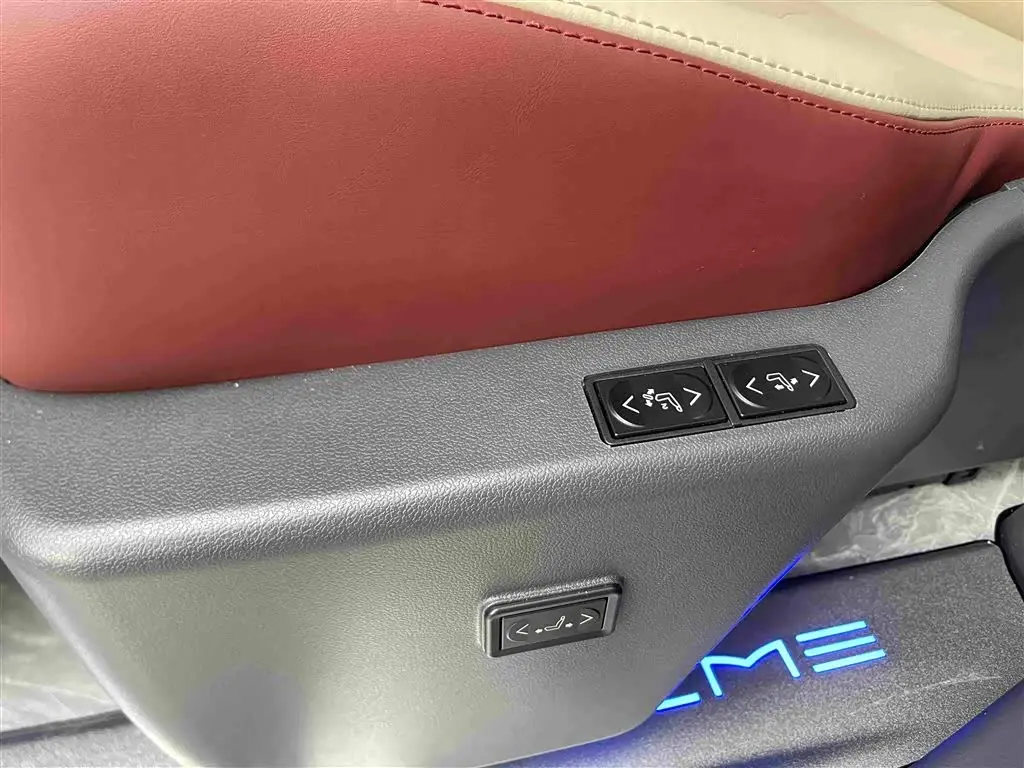 Toyota Granvia 2025 — Фото 16/20
