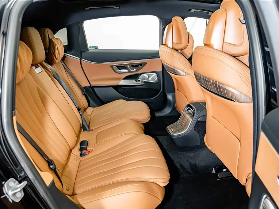 Mercedes-Benz E-Class 2026 — Photo 20/20