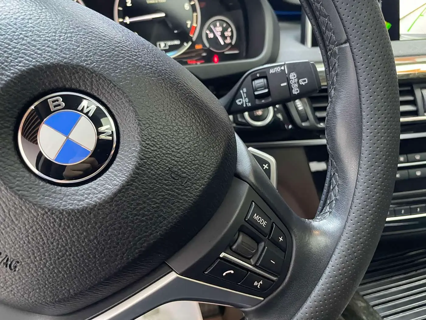 BMW X5 New Energy 2020 — Photo 16/20