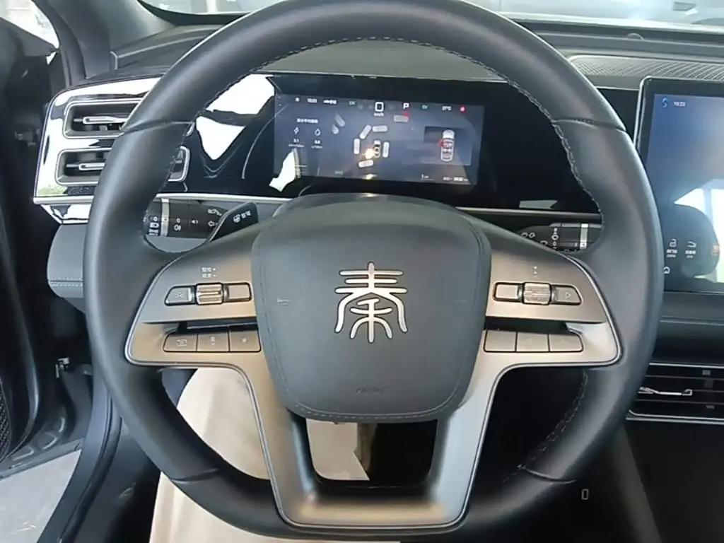 BYD Qin L 2025 — Photo 11/20