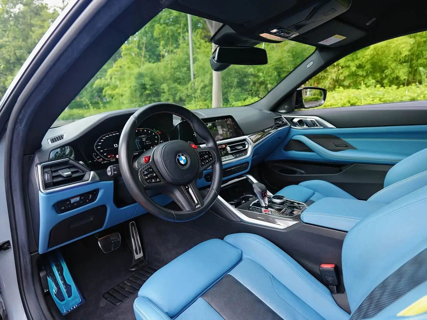 BMW M4 2023 — Фото 13/13
