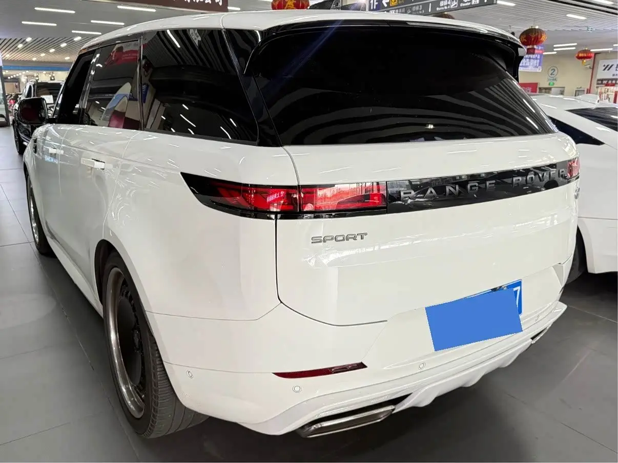 Land Rover Range Rover Sport 2023 — Фото 3/15