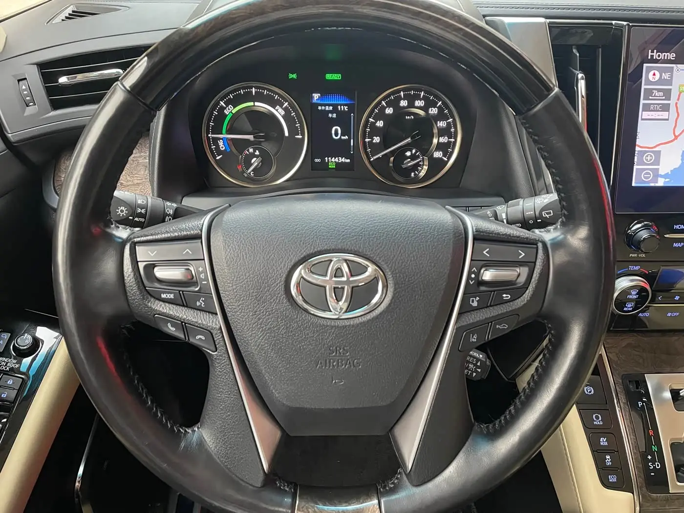 Toyota Alphard 2021 — Фото 9/9