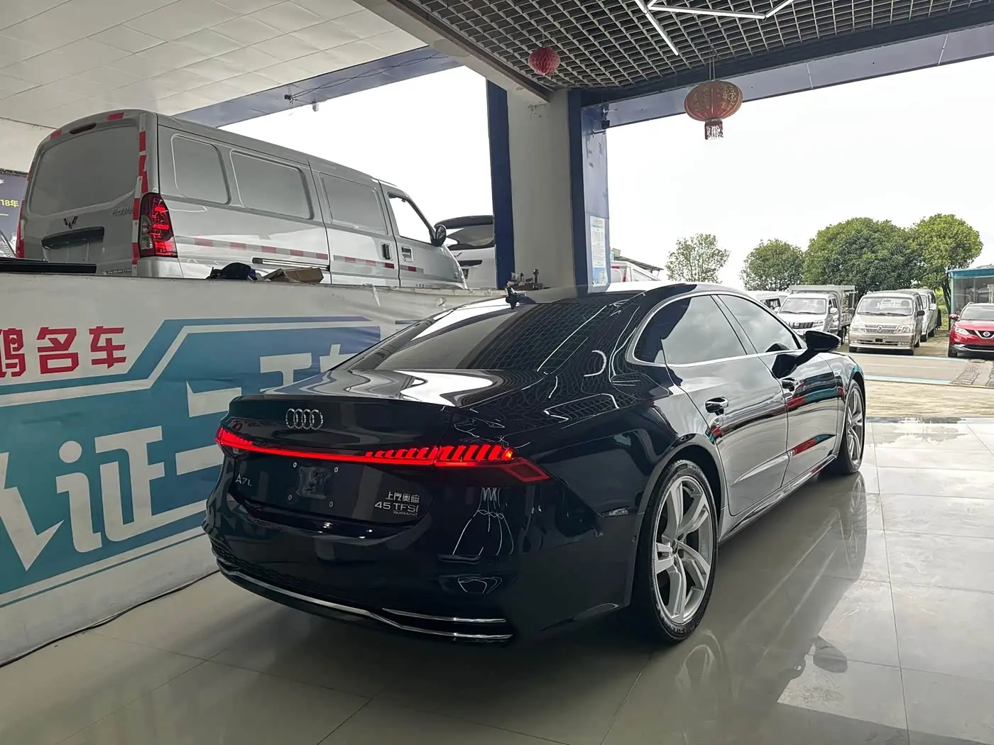 Audi A7L 2024 — Photo 8/20