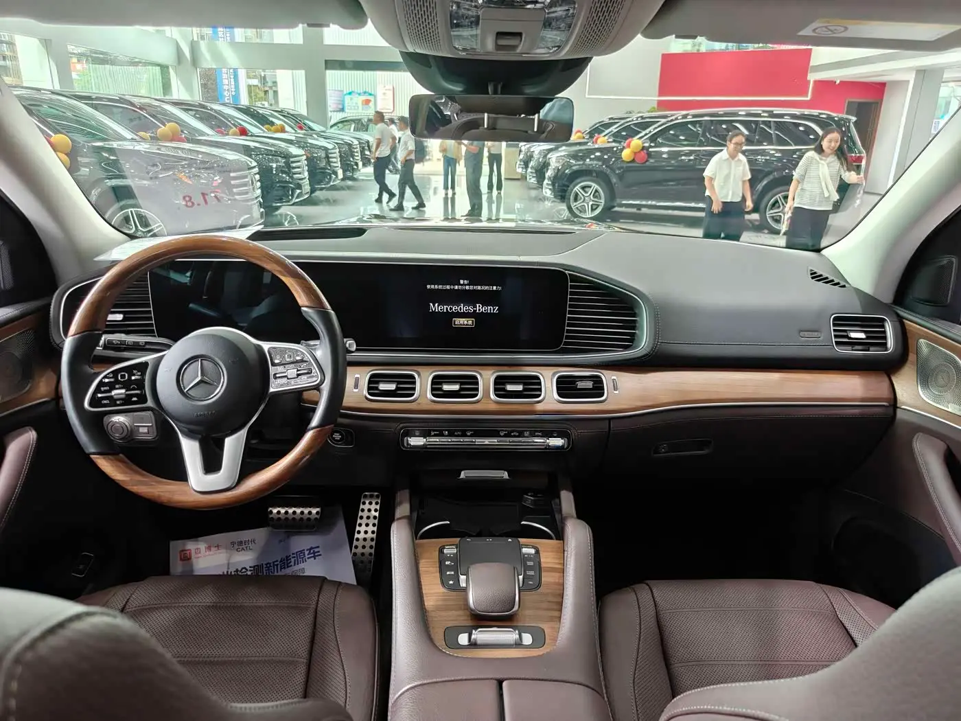 Mercedes-Benz GLS 2022 — Фото 19/20