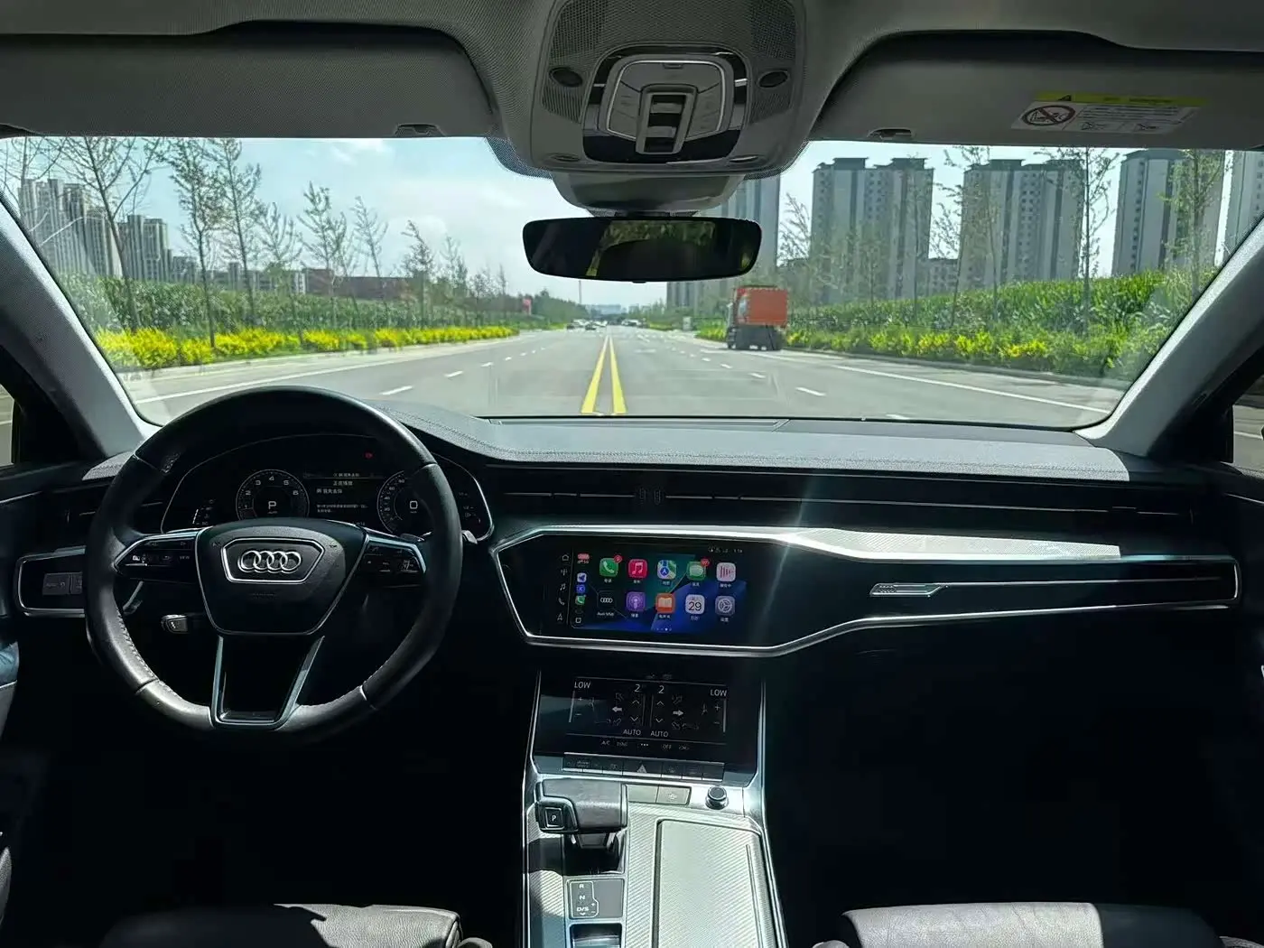 Audi A6L 2020 — Photo 3/9