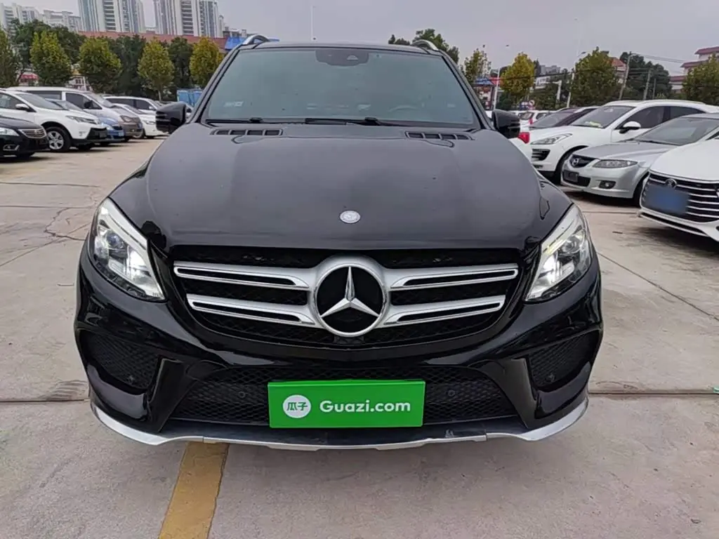 Mercedes-Benz GLE 2016 — Photo 2/19