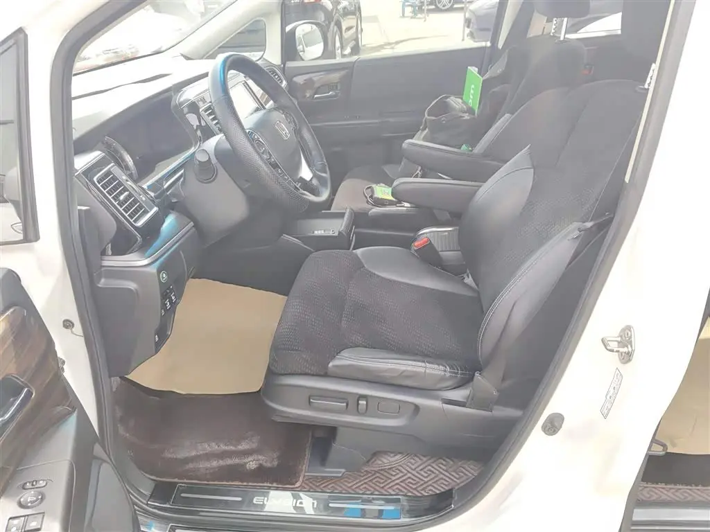 Honda Elysion 2018 — Photo 11/20