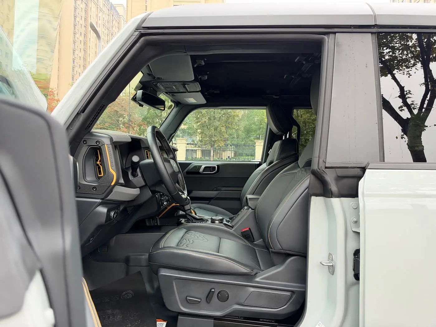 Ford Bronco 2025 — Photo 10/17
