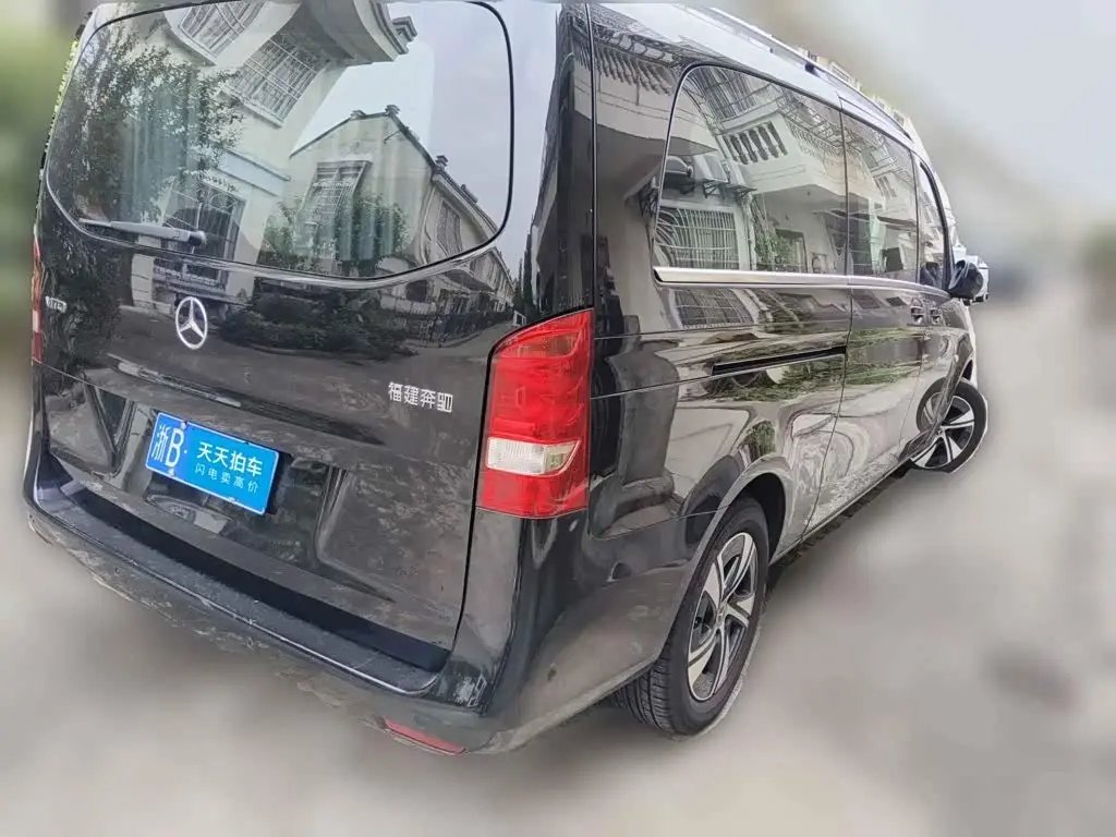 Mercedes-Benz Vito 2024 — Photo 5/15