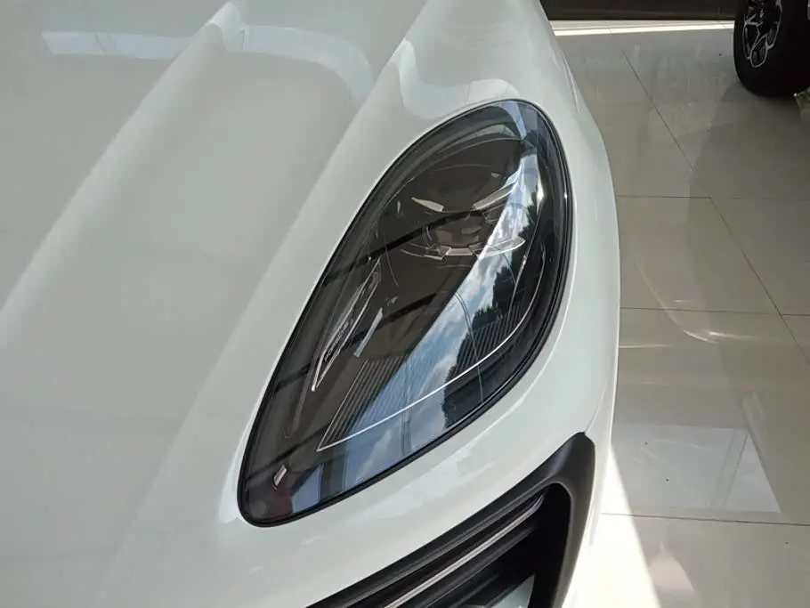 Porsche Macan 2024 — Photo 5/16