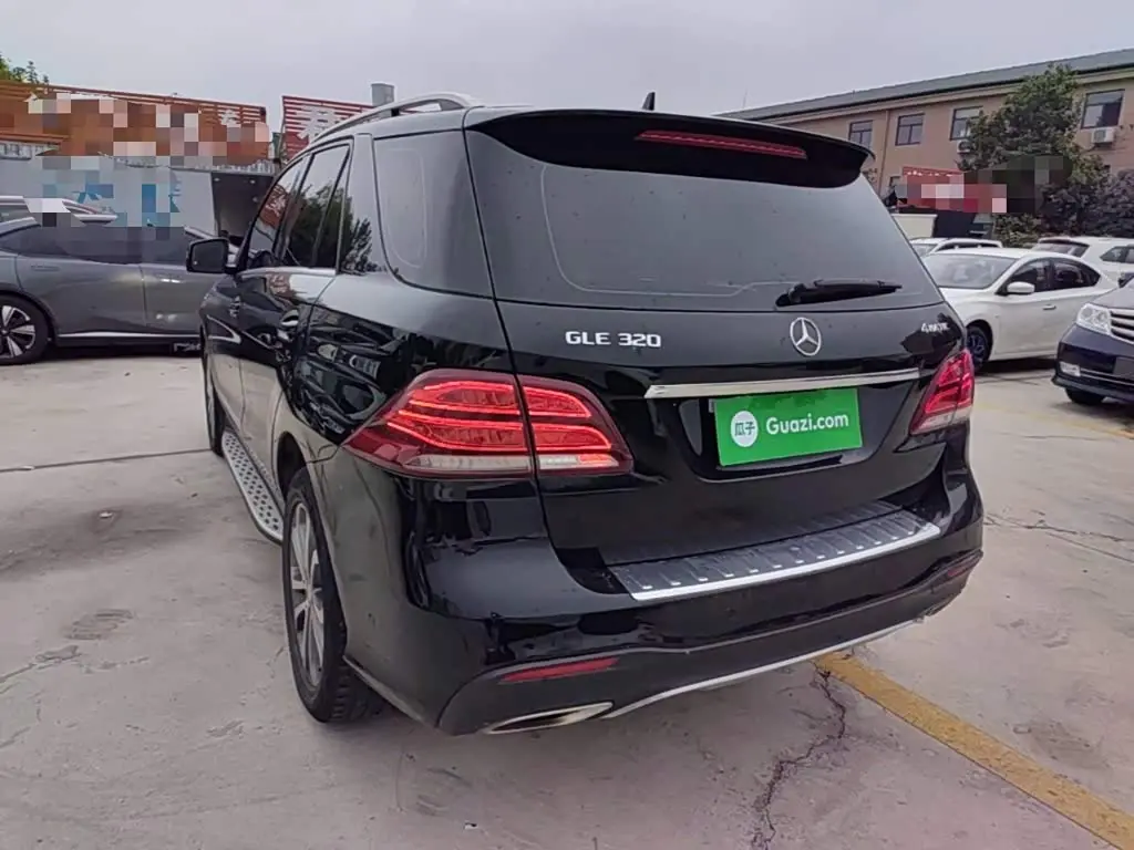 Mercedes-Benz GLE 2016 — Photo 4/19