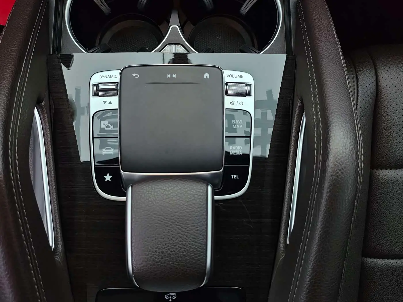 Mercedes-Benz GLE 2019 — Photo 6/9