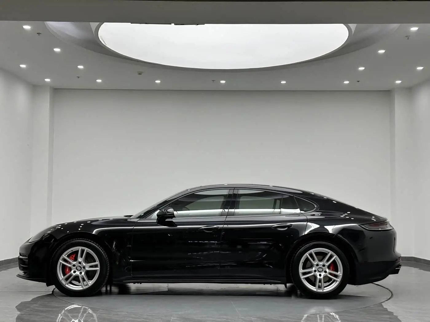 Porsche Panamera 2021 — Photo 4/20