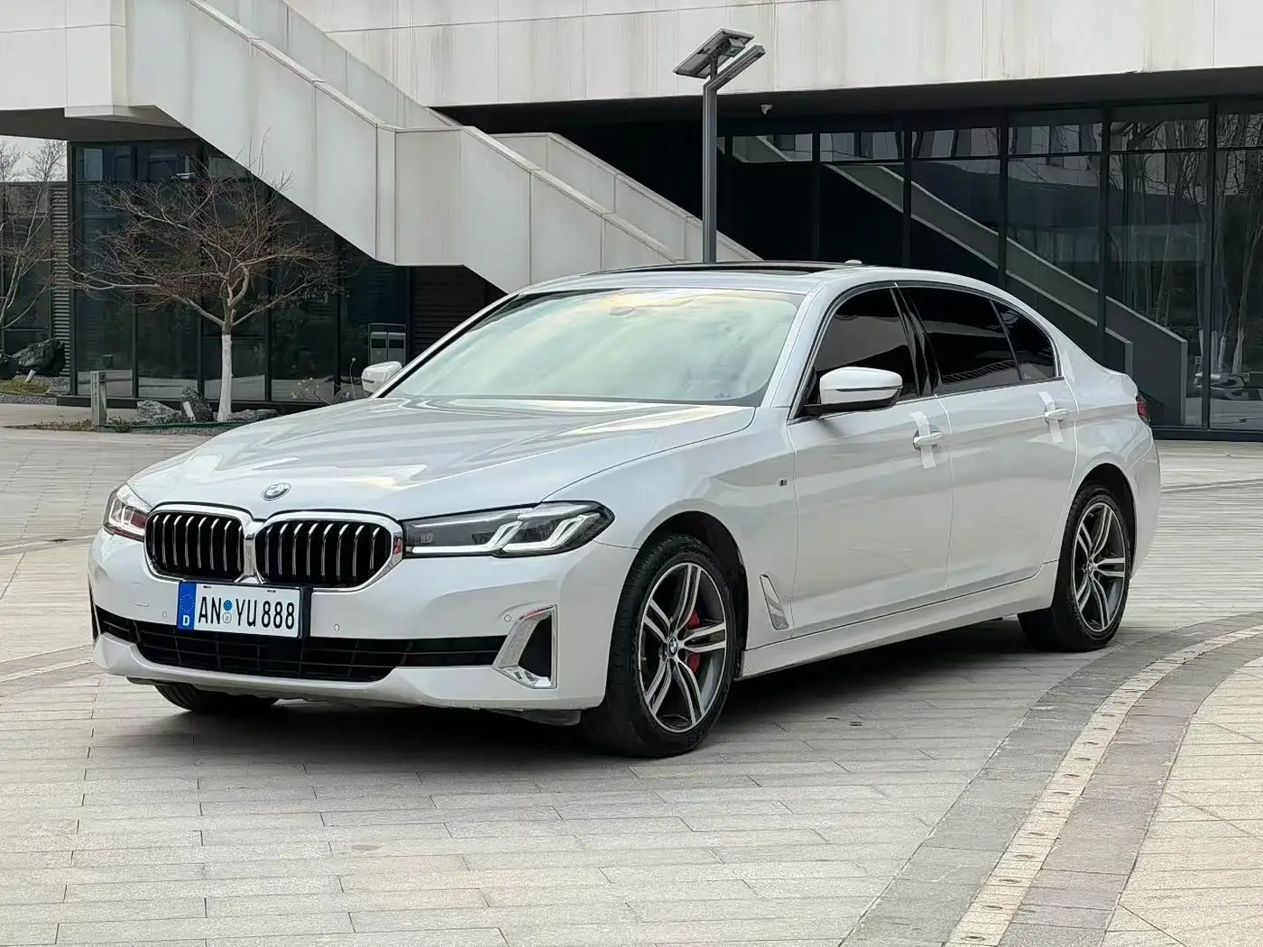 BMW 5 Series, 2021