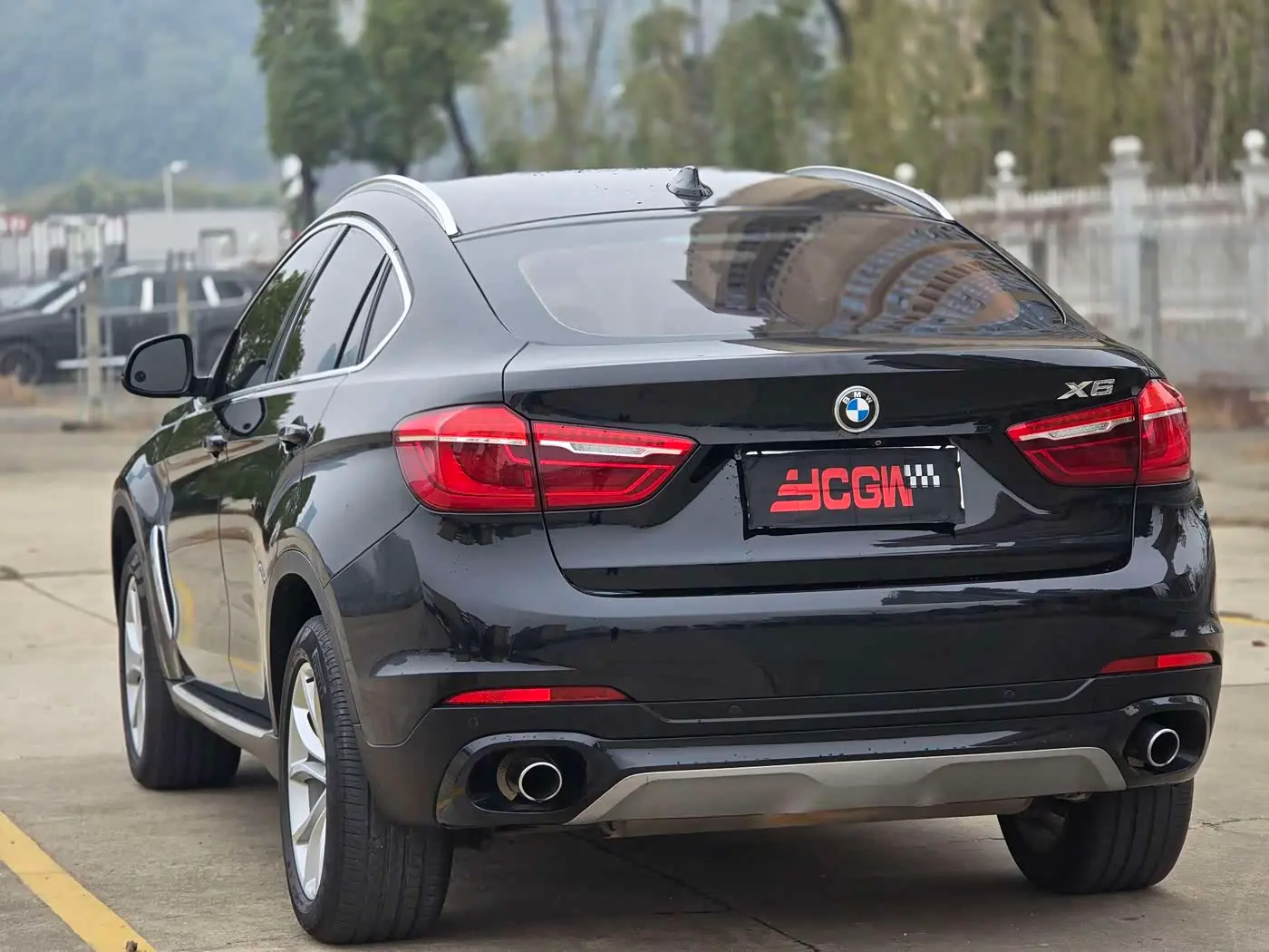 BMW X6 2016 — Photo 16/17