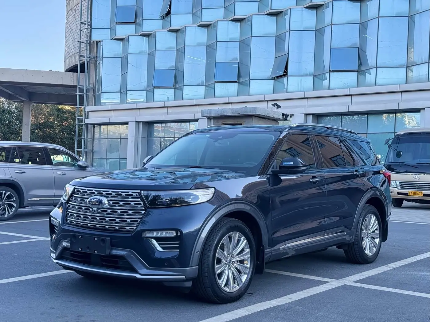 Ford Explorer 2021 — Şəkil 1/17