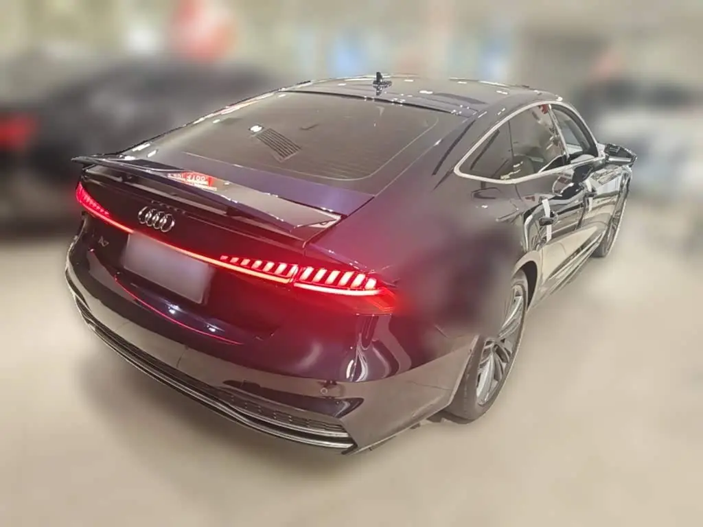 Audi A7 2022 — Photo 9/19