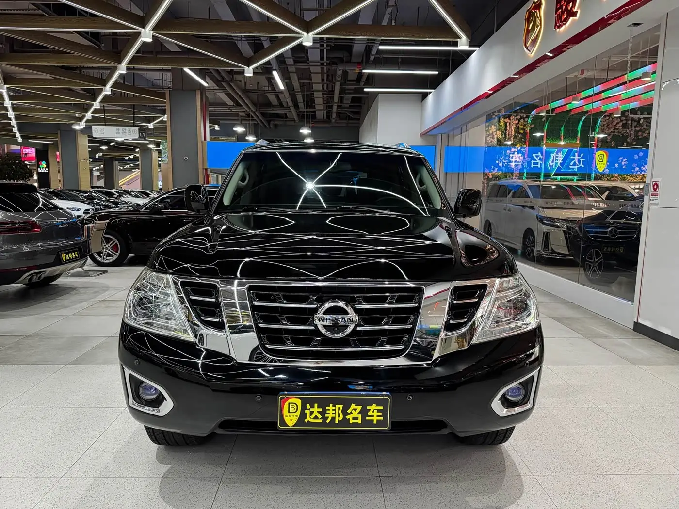 Nissan Patrol 2017 — Фото 2/16