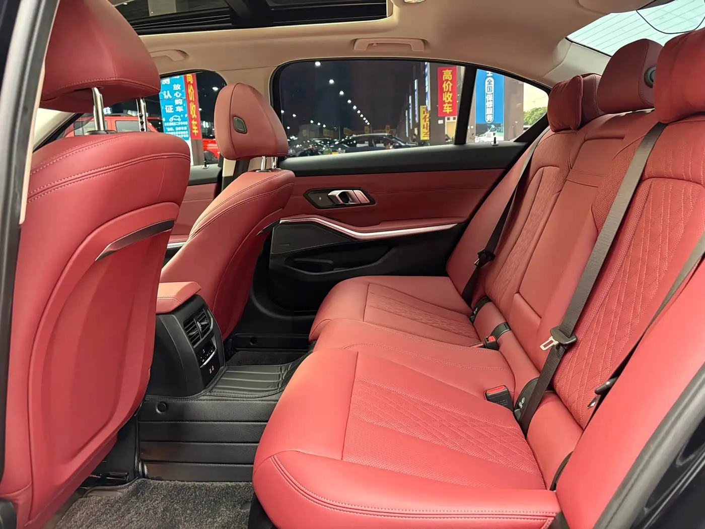 BMW 3 Series 2025 — Photo 13/20