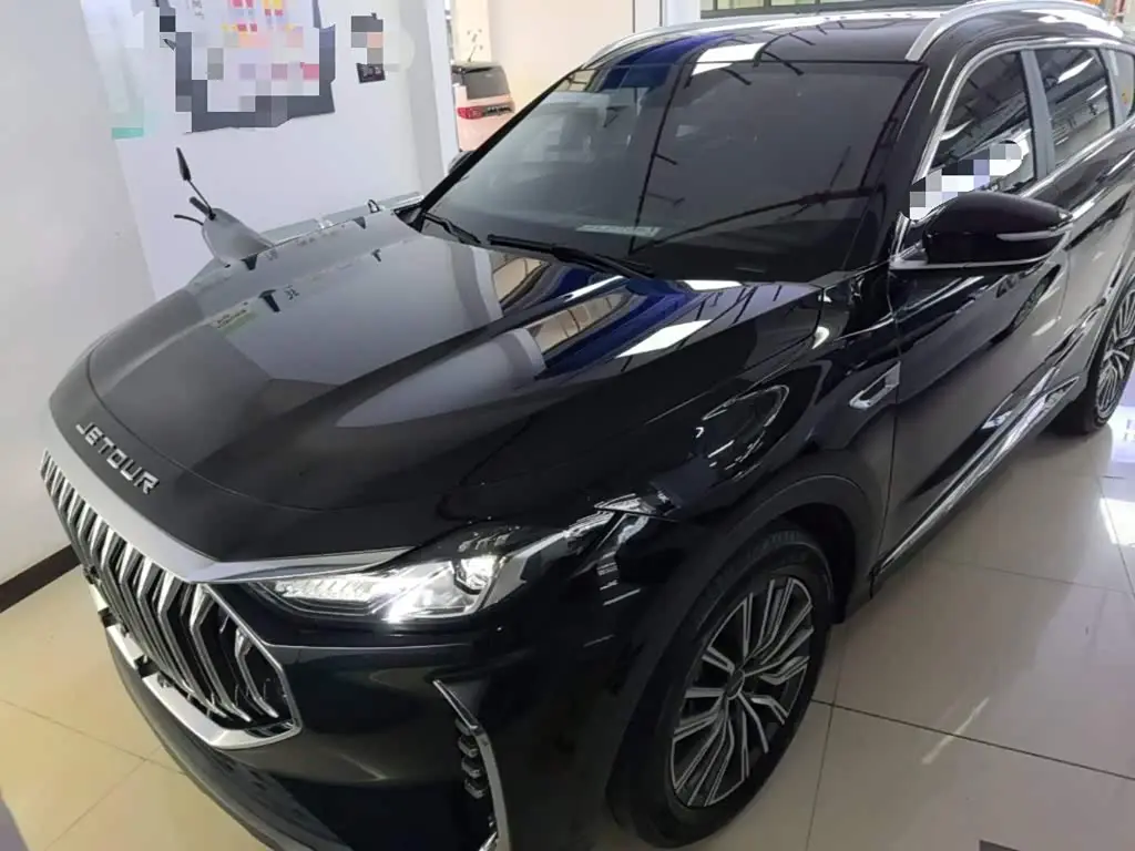 Jetour X70 PLUS 2024 — Photo 2/20