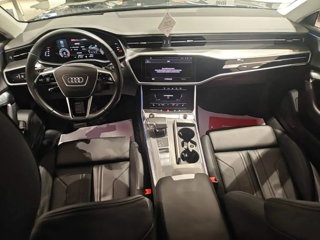 Audi A7 2022 — Photo 13/19
