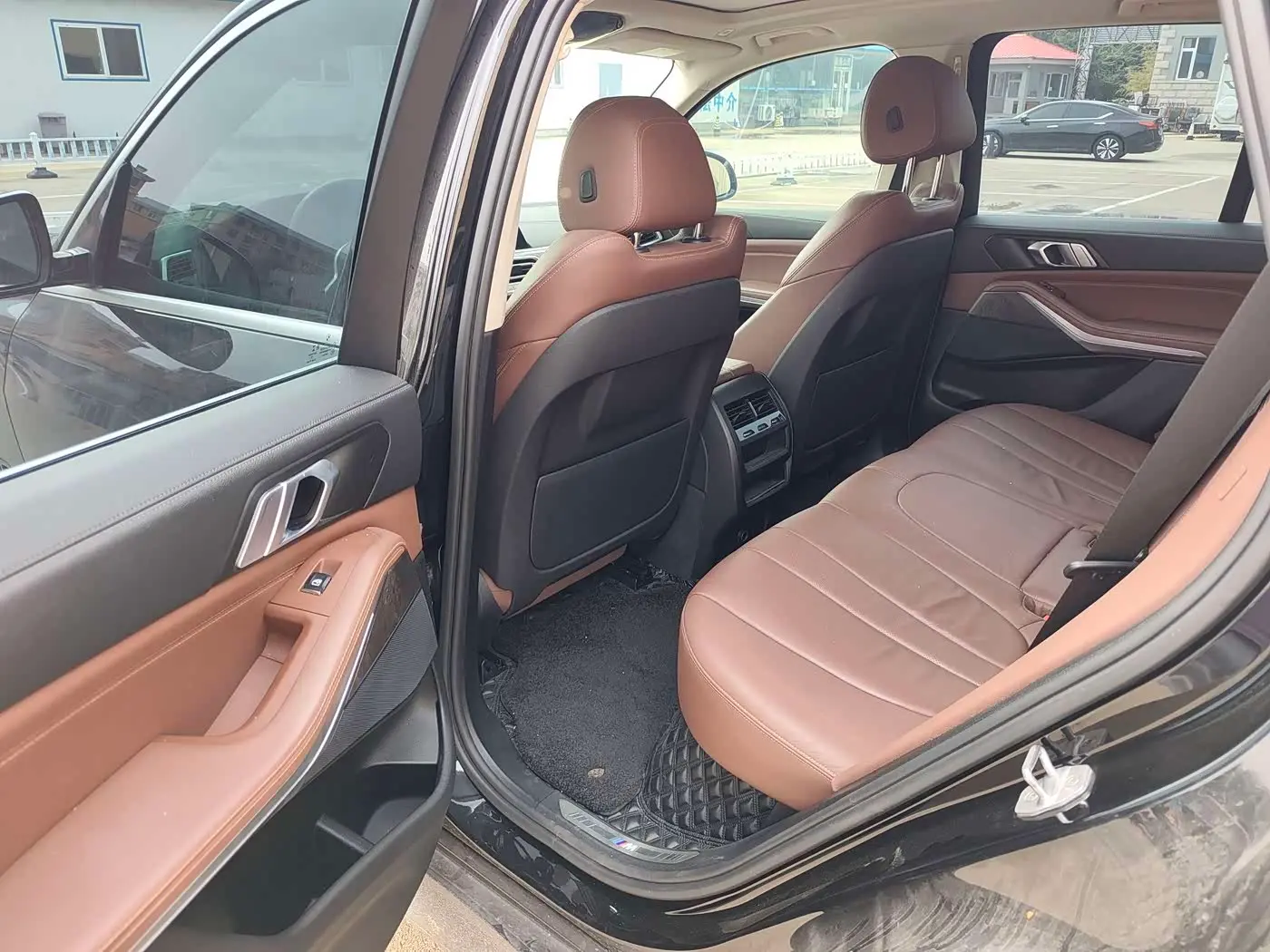 BMW X5 2020 — Photo 9/12