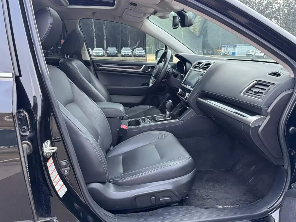 Subaru Legacy 2020 — Фото 16/20