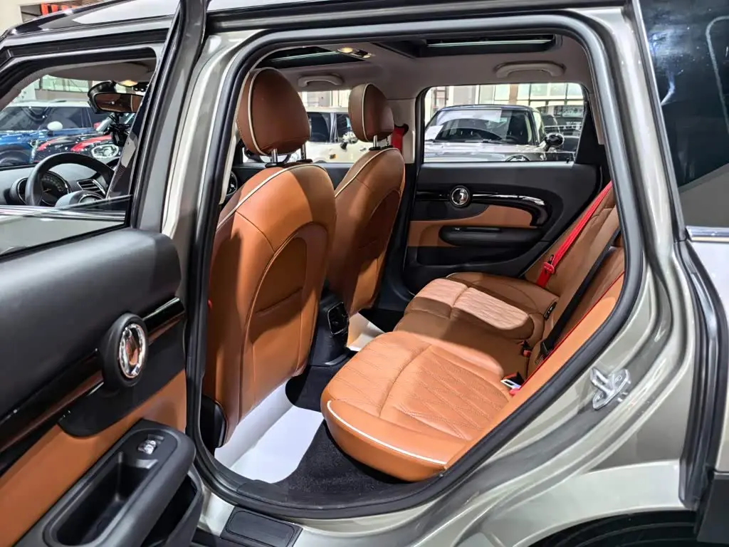 MINI CLUBMAN 2020 — Фото 13/20